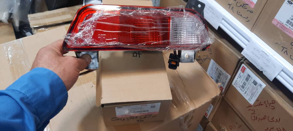 مه شکن عقب  راست T8