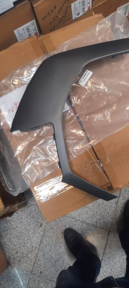 قاب دور جلو پنجره تیگو 8 پرومکس