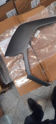 قاب دور جلو پنجره تیگو 8 پرومکس